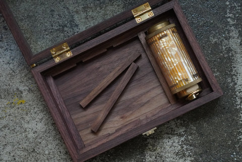 預購 A TREASURE BOX WALNUT