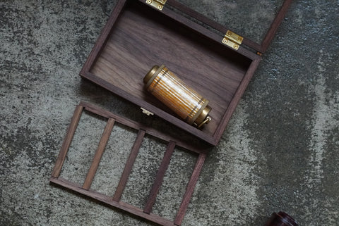 預購 A TREASURE BOX WALNUT