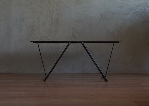 NODEL DESIGN Butterfly Table M 胡桃色