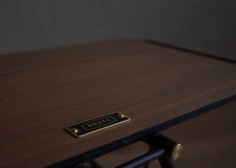 NODEL DESIGN Butterfly Table M 胡桃色