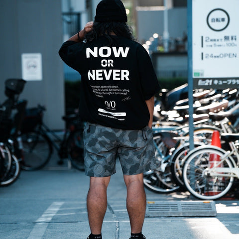 新品預購 //neru design works// DRAW CODE TEE “NOW or NEVER” 抽繩短袖上衣 黑/白