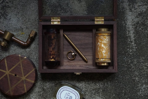 預購 A TREASURE BOX WALNUT