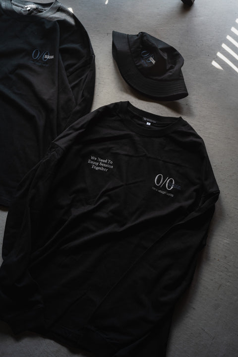 //neru design works// session × nerudesignworks 聯名長袖 T 恤