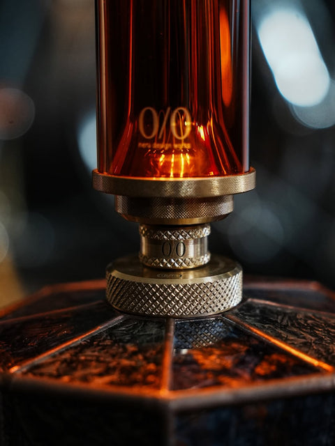 //neru design works// DAIZA 黃銅高山瓦斯罐台座