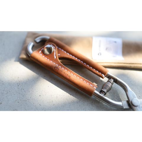 [monarch works] HACHI stainless steel small 8 firewood clip (special leather case)